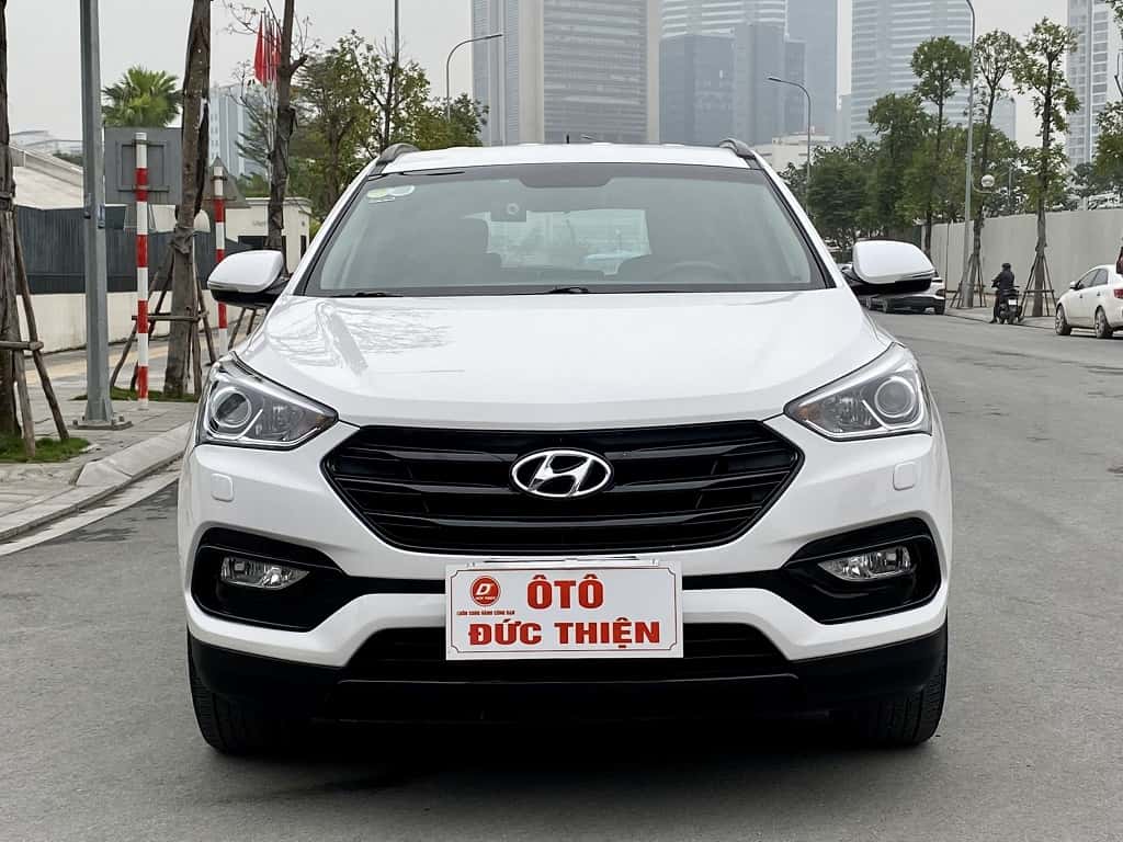 Hyundai Santafe 2017 với thiết kế Storm Edge mạnh mẽ